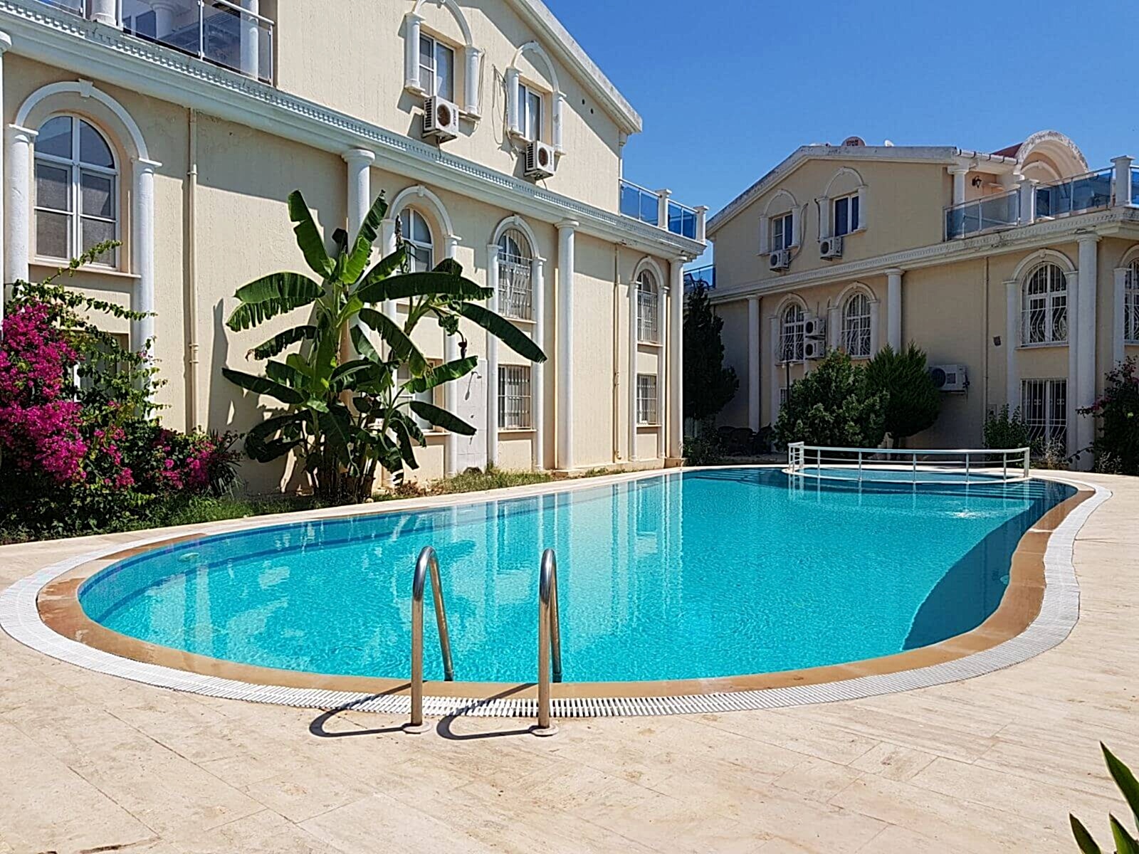 Nil Çetiner Sitesi
