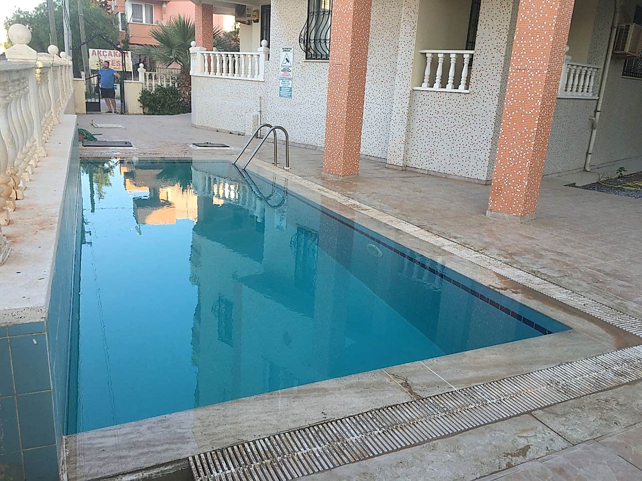 Çeşmeci Apartmanı